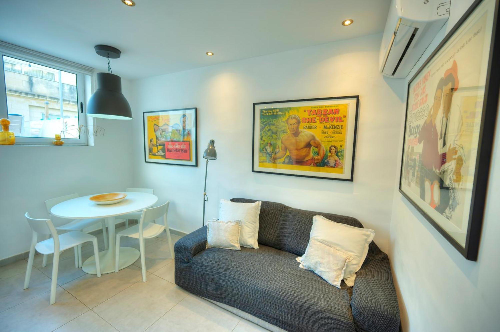 Seaview Sliema 30 Seconds To High Street & Ferry, 2X Double En-Suite Bedrooms, Modern Whole Traditional Townhouse, Kitchen, Living Area, & Roof Terrace Dış mekan fotoğraf