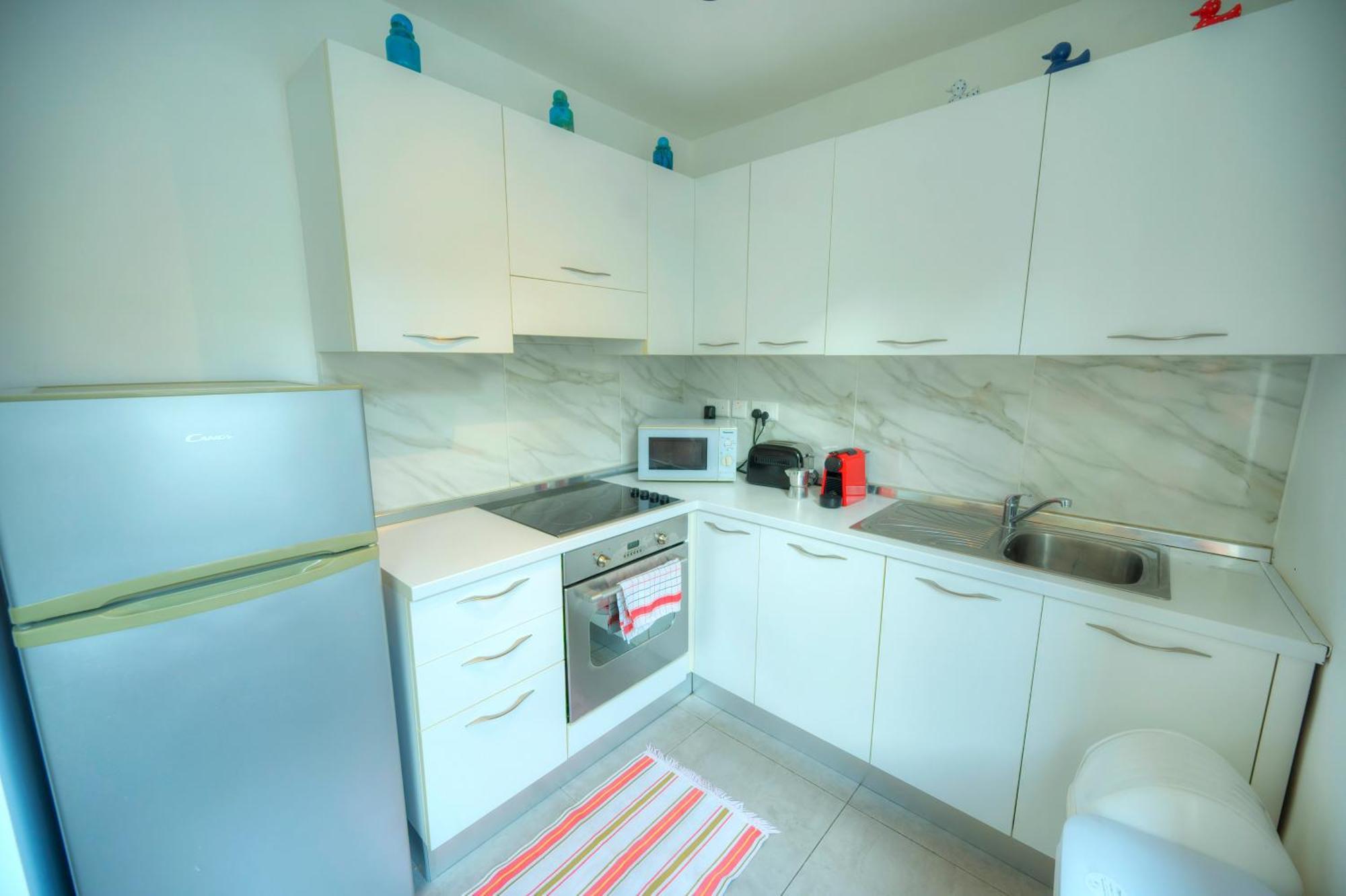 Seaview Sliema 30 Seconds To High Street & Ferry, 2X Double En-Suite Bedrooms, Modern Whole Traditional Townhouse, Kitchen, Living Area, & Roof Terrace Dış mekan fotoğraf